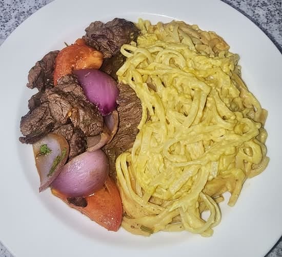Tallarines a la Huancaina.